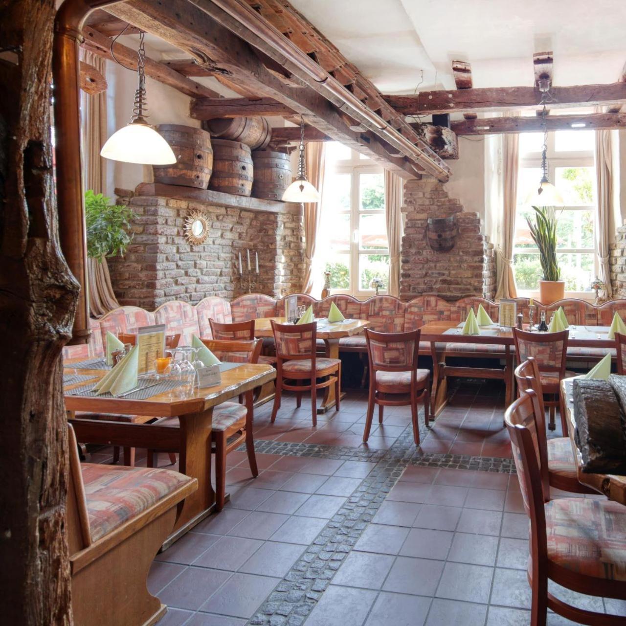 Hotel Restaurant Mathildenhof Пульхайм Экстерьер фото